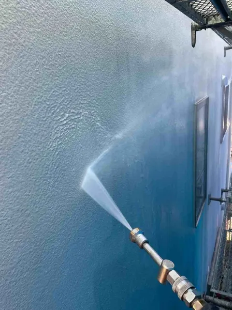 外壁塗装の洗浄は必要？高圧洗浄をする意味やその相場・注意点などを解説します！！_1